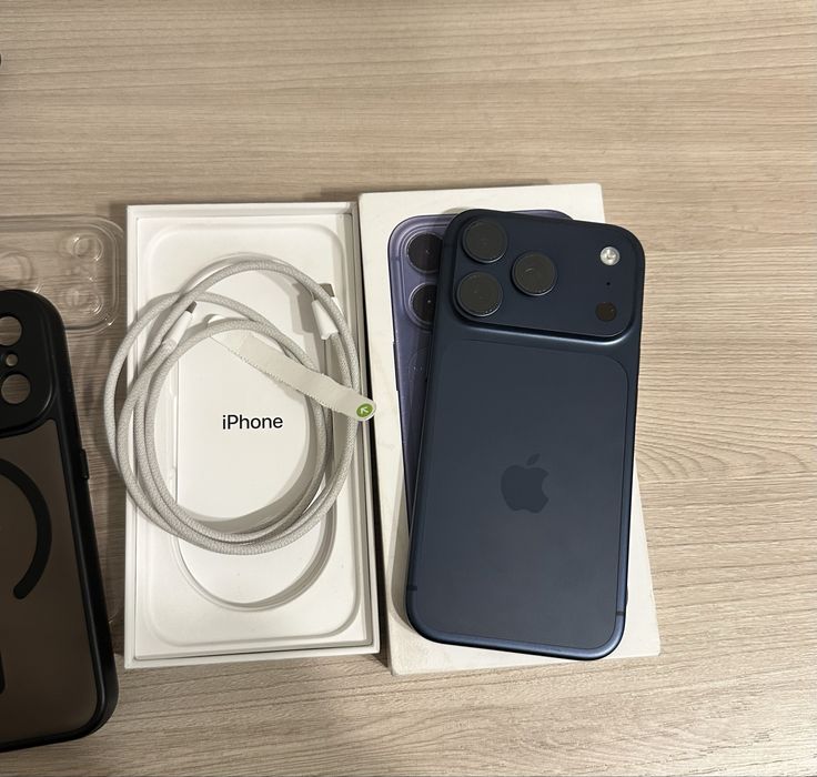 iPhone 17 pro 256/ Esim