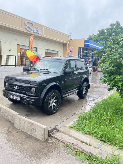 Нива Бронто 2121