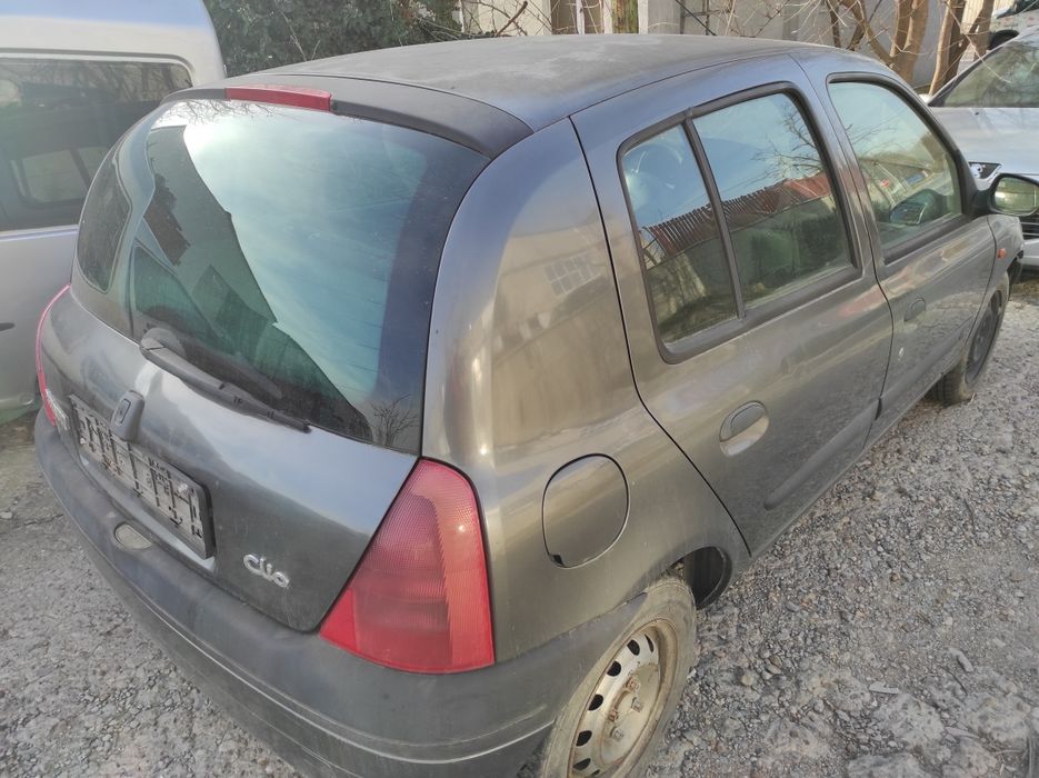 Продавам на части RENAULT CLIO 1.9 D