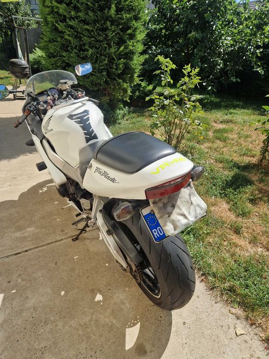 Motocicleta Honda CBR 929