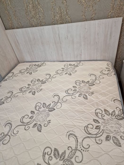 матрас для кровати 160/200