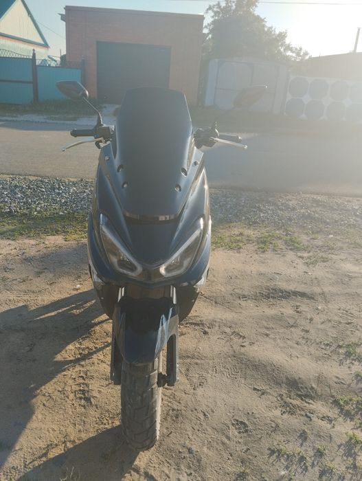 Продам скутер 150кубов