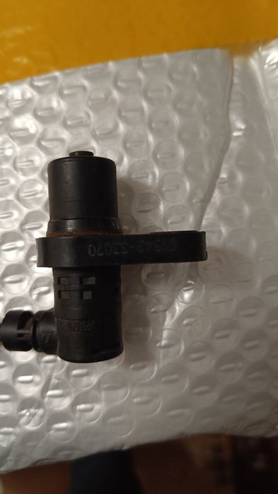 Датчик АБС от Камри 30 Правый.