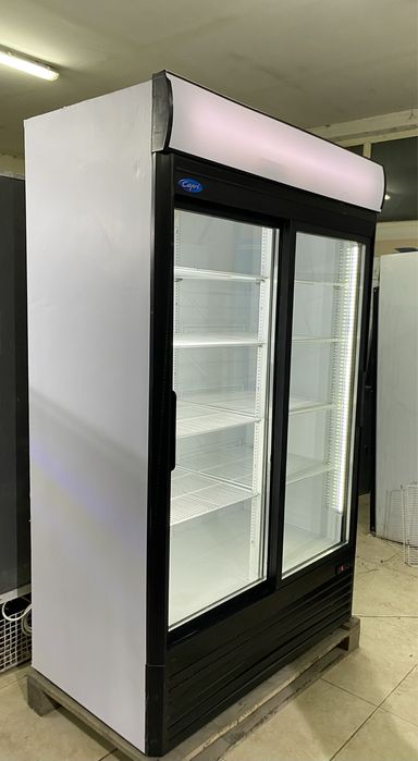 Витринный холодильник / Холодильник