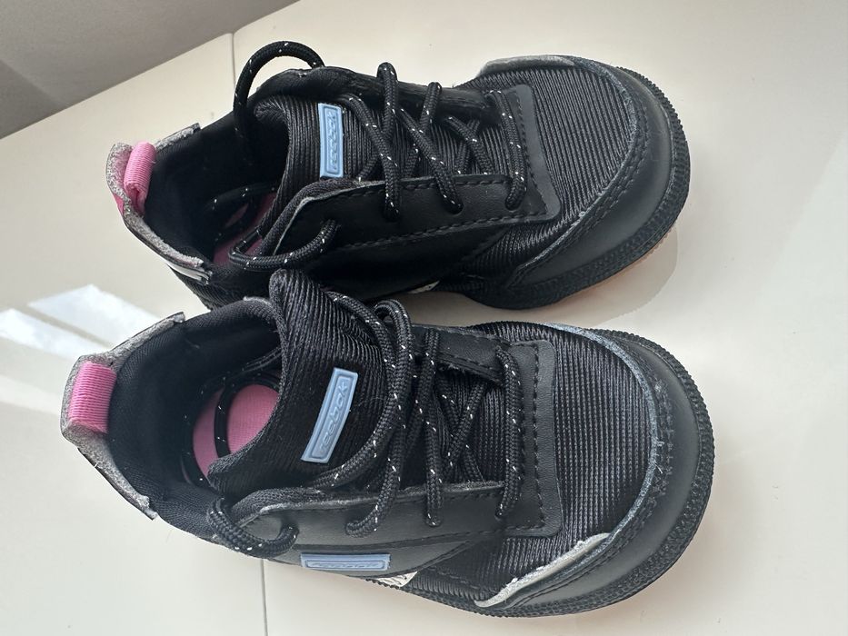 Нови обувки Reebok 19.5 номер