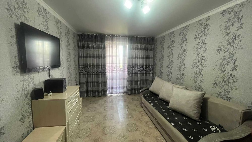 Продается 1 комнатная в центре