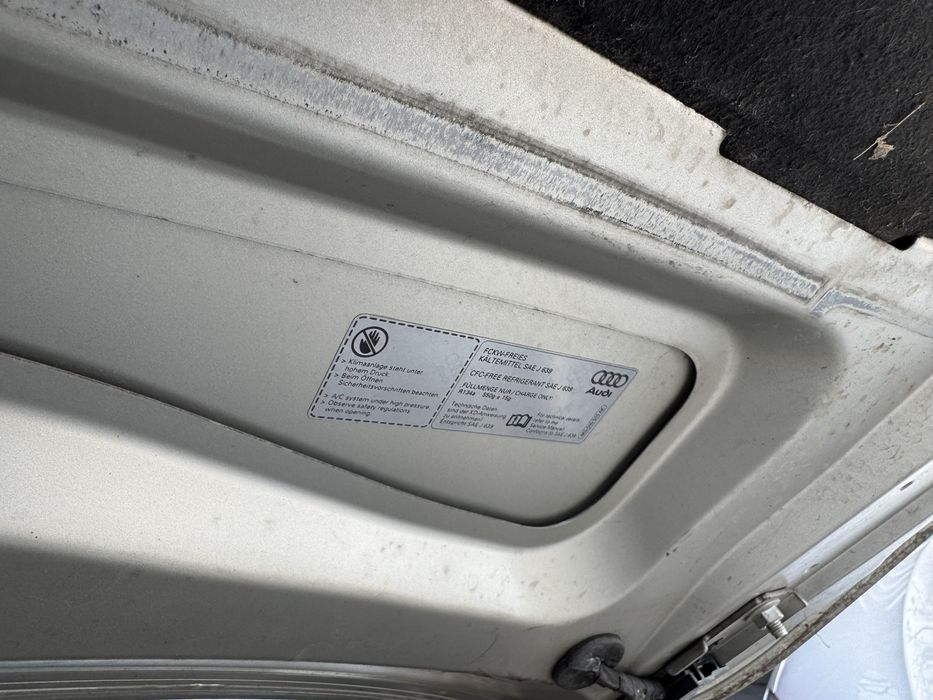 Преден капак Ауди А4 б8.5 Audi A4 b8.5 фейслифт