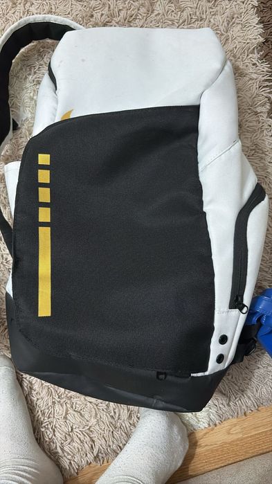 2 рюкзака NIKE ELITE астана!!