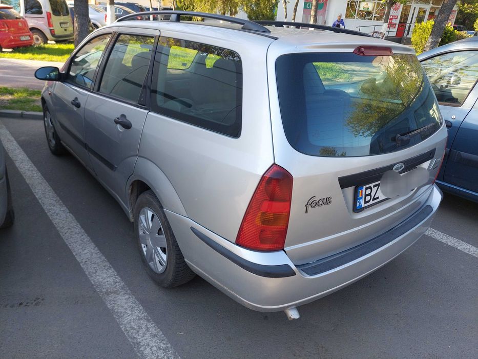 FORD Focus 2002 — imagine 3