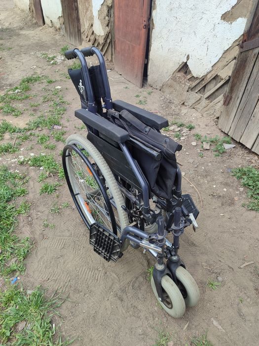 Продается инвалидный коляска