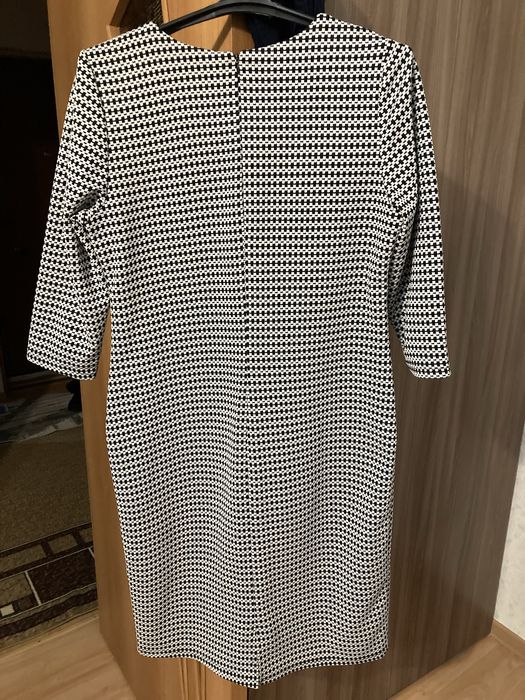 Платье женское, размер 48