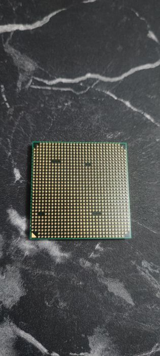 AMD Phenom II X4 810 (2.6GHz)+Оригинален охладител(BOX) – Перфектен!!!