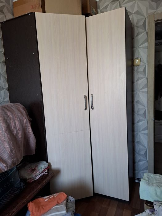 Продам шкаф угловой за 10тыс