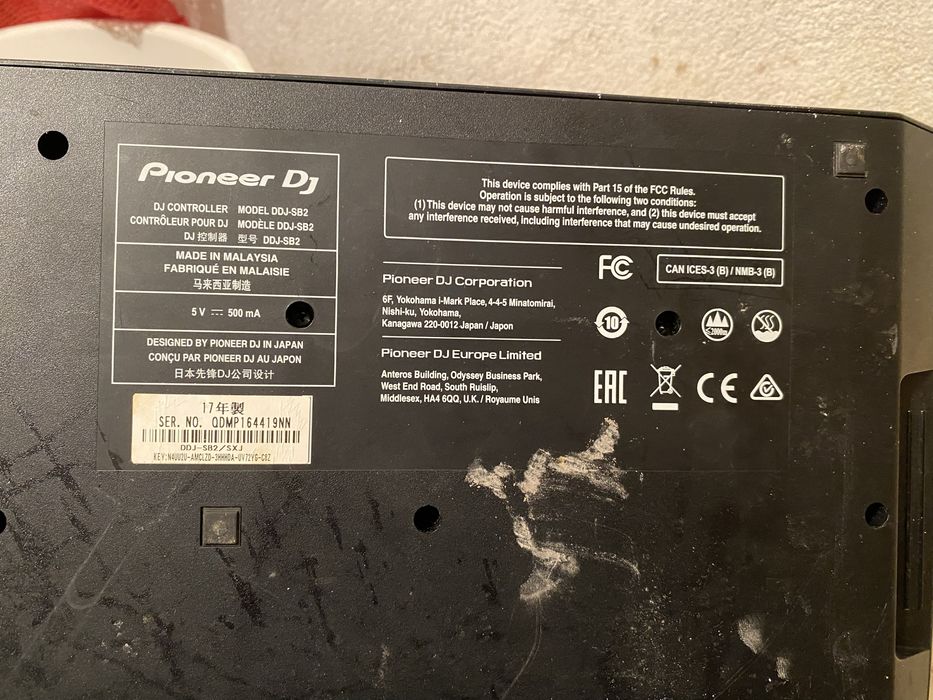 Pioneer DDJ-SB2 DJ контролер