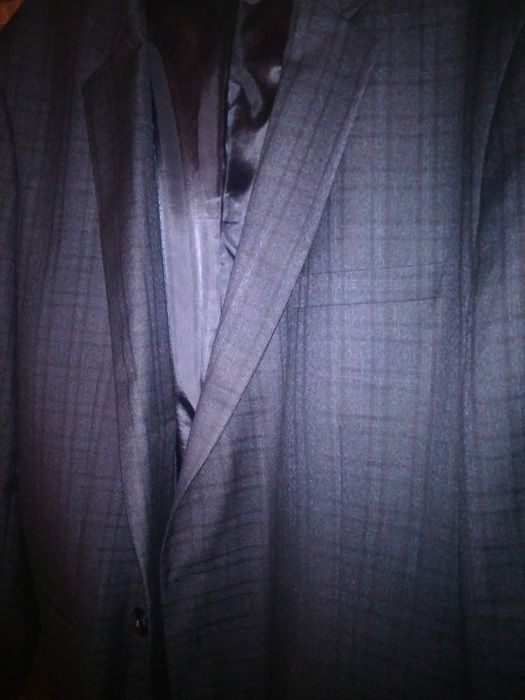 Продам костюм и пиджак 60 размера.