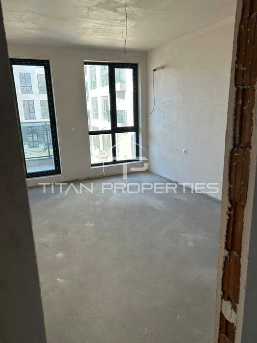 Продава се Тристаен апартамент в Пловдив, Остромила - 115 кв.м за 745 €/кв.м - Снимка #4