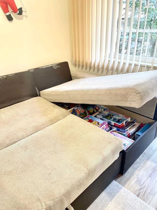 Разтегателен ъглов диван