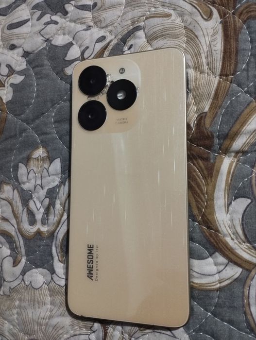 Itel a 70 rangi sariq bitta 8*128 talik