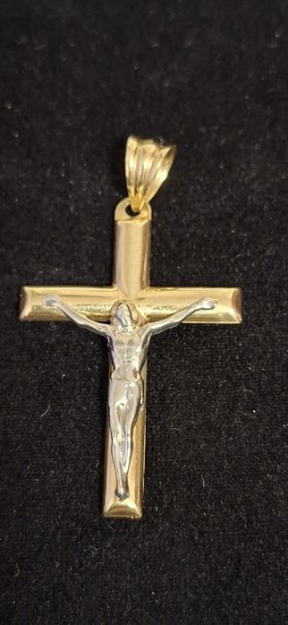 Pandantiv medalion cruce de aur 14 k