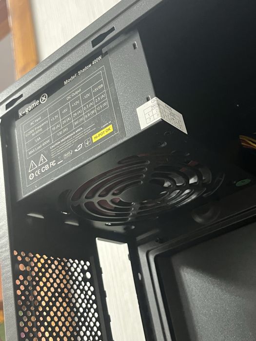 Корпус с Блок Питанием