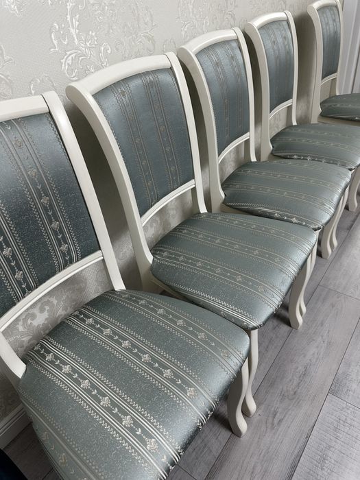 Продам стулья в гостинную