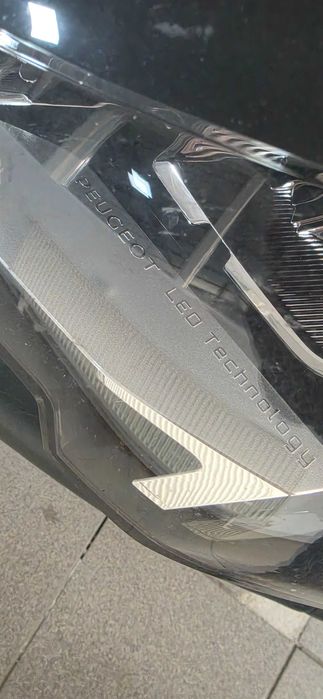 Far stanga Peugeot 3008 5008