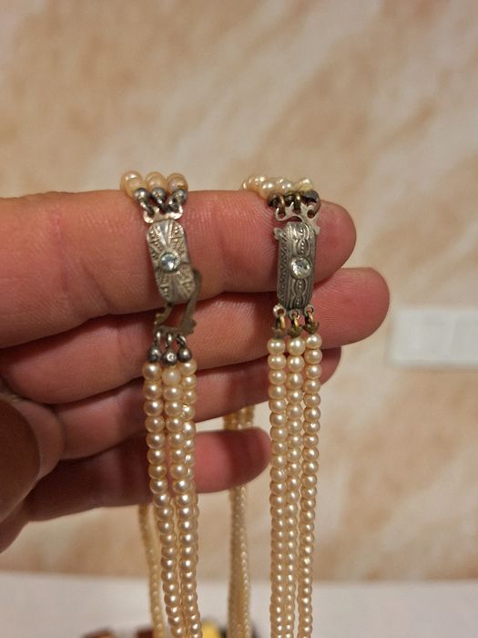 1940 перлени колиета с сребърни закопчалки