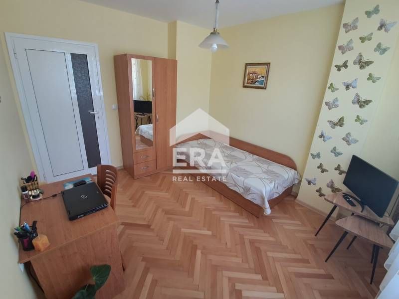 Продава се Четиристаен апартамент в Варна, Левски - 94 кв.м за 2341 €/кв.м - Снимка #10