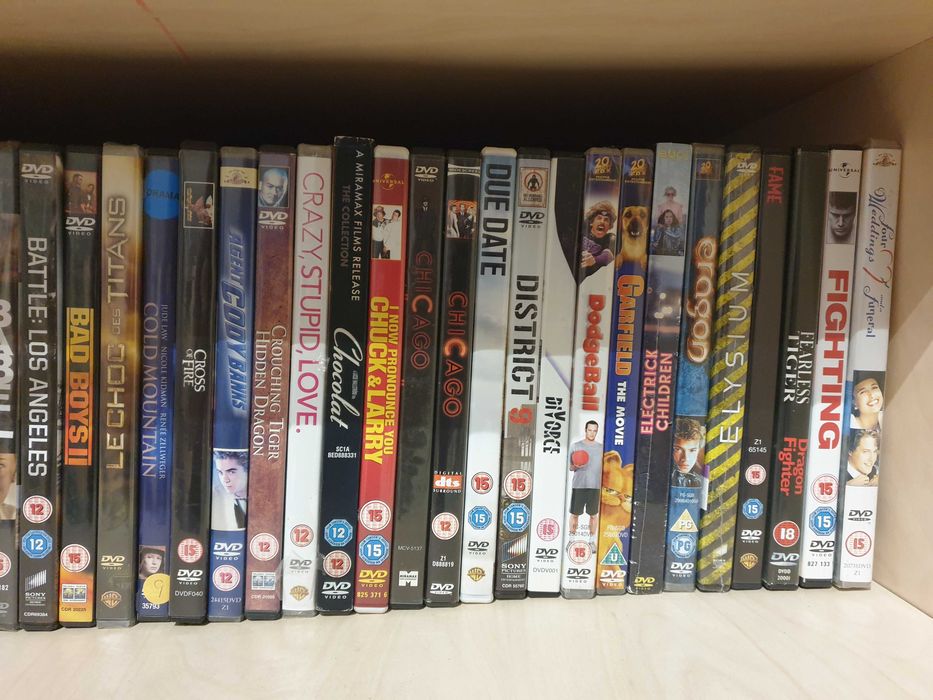 Filme originale pe DVD engleza