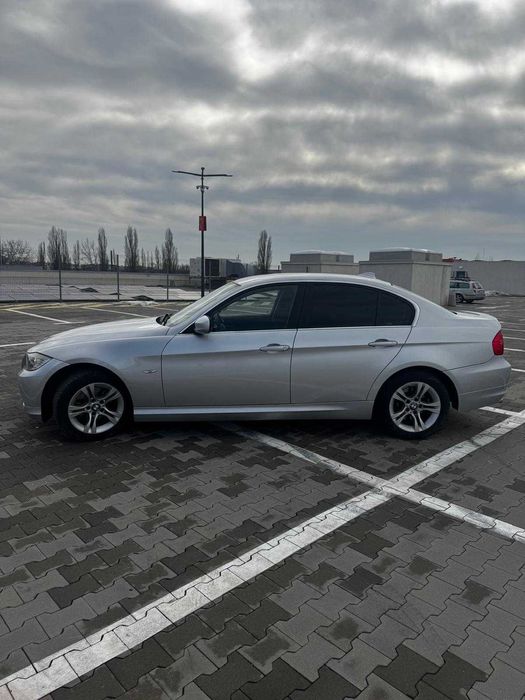 BMW Seria 3 318d