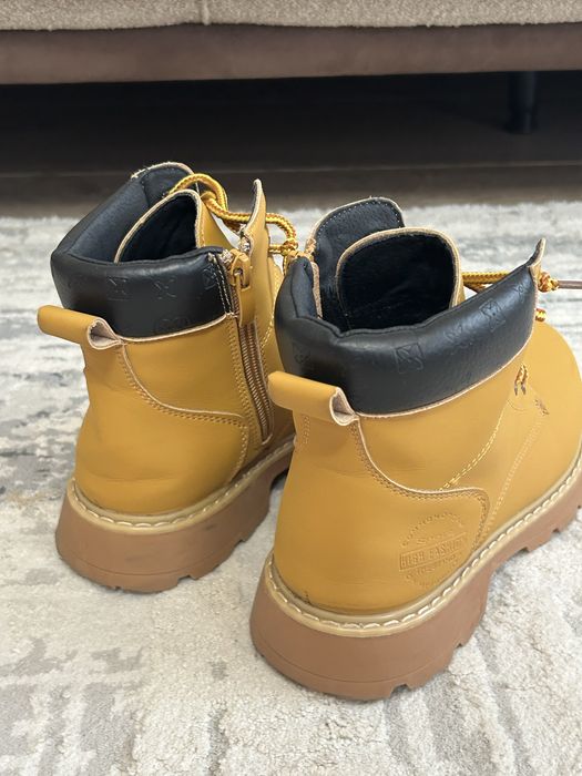 Ботинки для мальчика