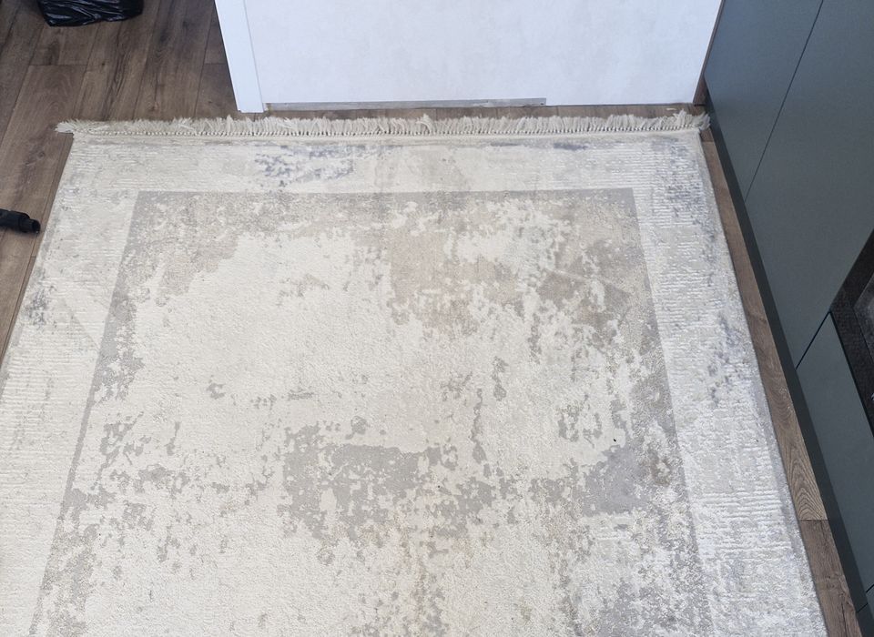 Продам ковер в идеальном состоянии