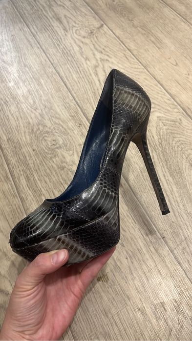 Продам туфли Sergio Rossi