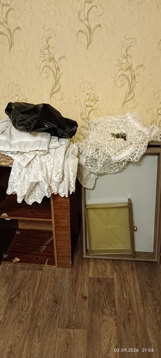 Отдам доски и двери  на дрова