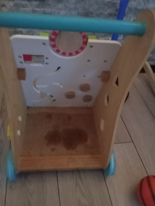 Antemergator lemn și centru de joaca