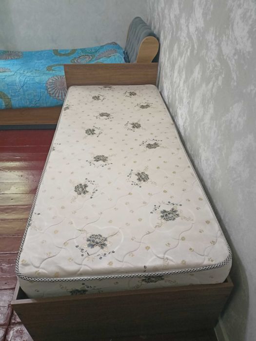 Кровать односпальная