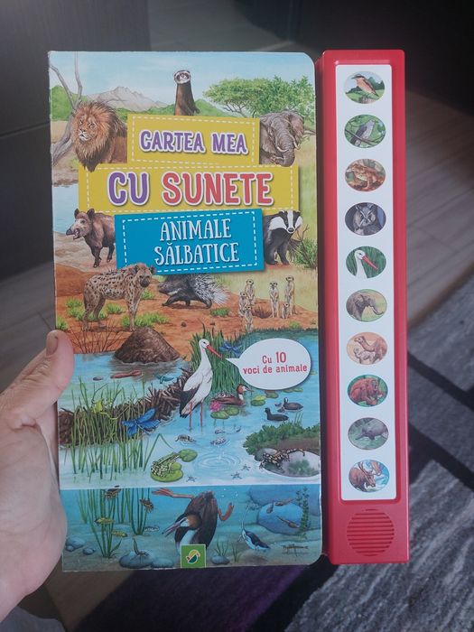 Vând 4 cărți cu sunete