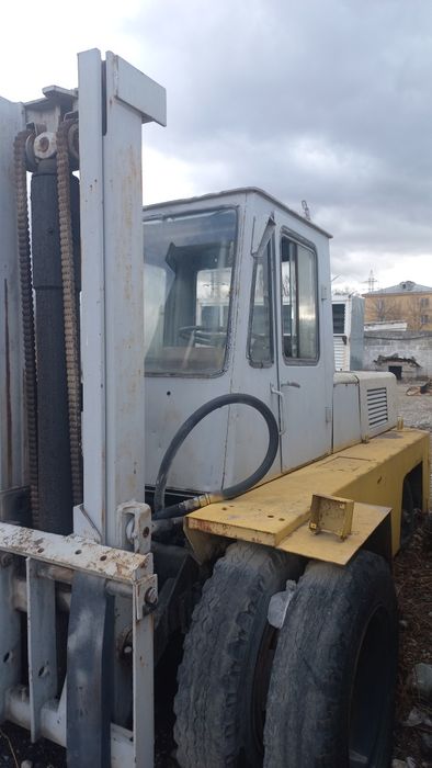 Продам вилочный погрузчик