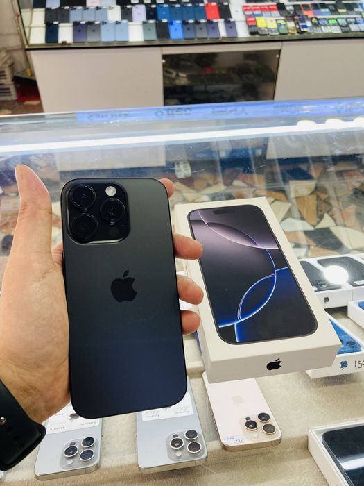 iPhone 16 Pro  256 gb black 100%