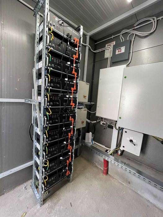 Montaj Panouri Fotovoltaice Montaj invertoare solare  hibrid ,on-grid