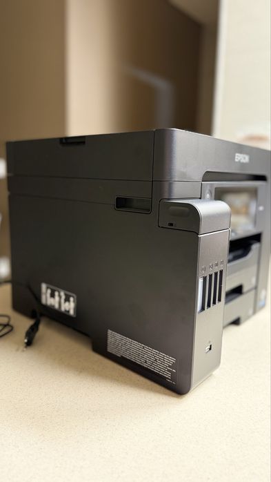 Продам принтер EPSON срочно