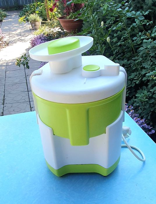 Соковыжималка ЖУРАВИНКА