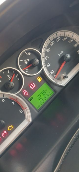 Nexia 3 sotiladi 237000km yurgan 2019yil