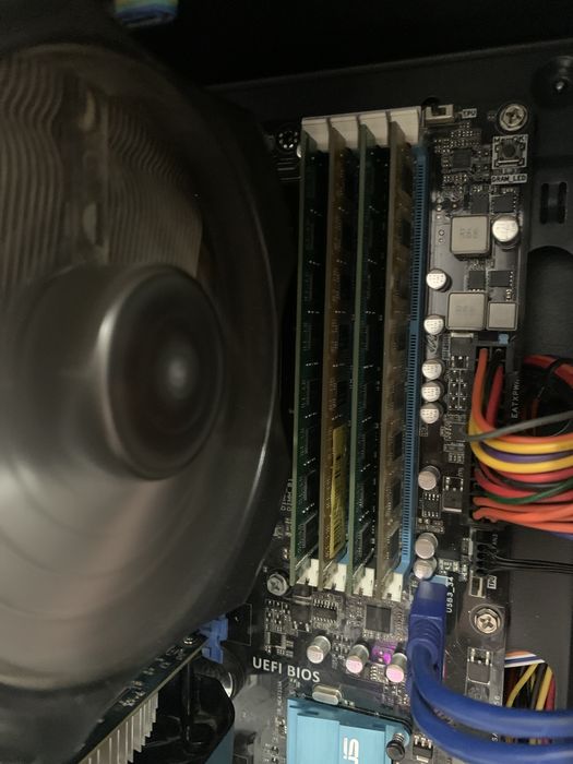 Продам видеокарту 1050ti