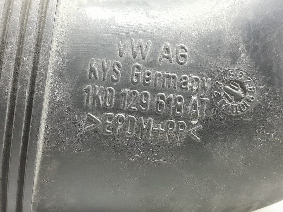 Tub conducta aer 1k0129618at Volkswagen VW Transporter T5 [2003 - 200