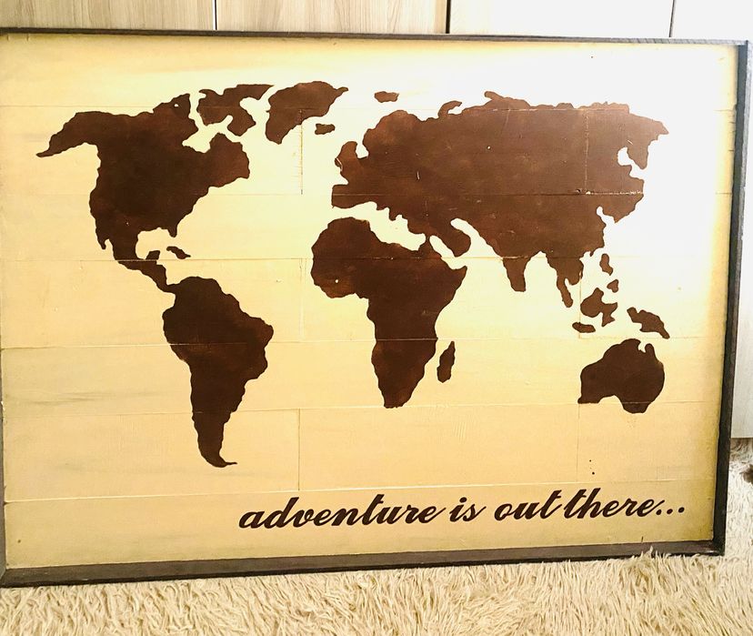 Деревяная карта для интерьера