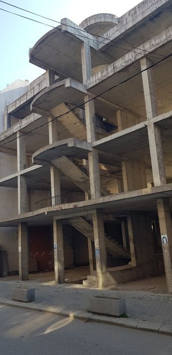 Продава бизнес сграда в гр.Дупница