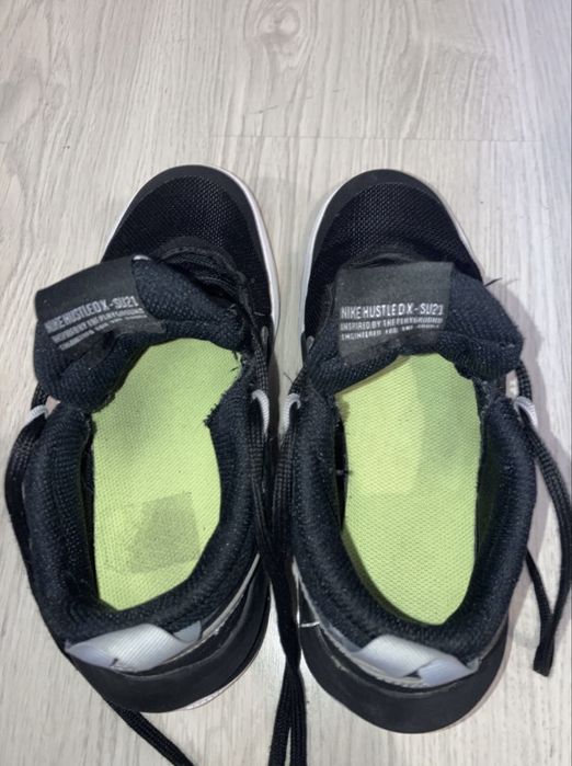 Incaltari Nike Hustle, marime 35,5