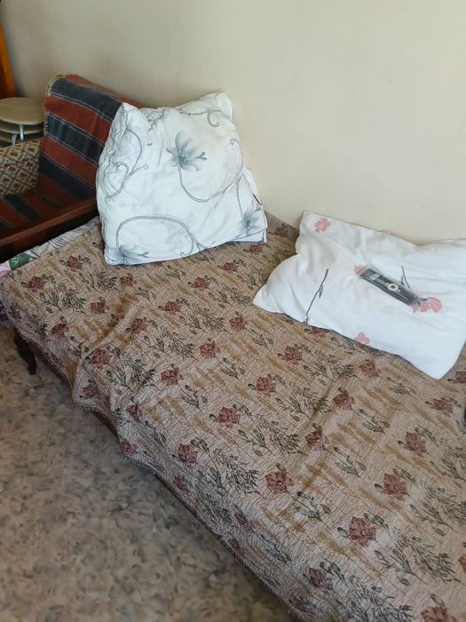 Продам односпальную кровать, 2 шт