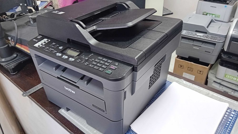 Чисто нов! Безжичен Wi-Fi лазерен принтер 3 в 1 Brother dcp L2710dw с дуплекс и ADF
